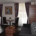 巴图公寓酒店 公寓式酒店 3*