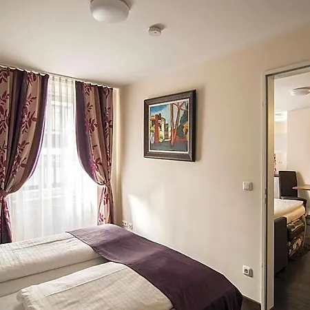 Batu Apartmanhotel München