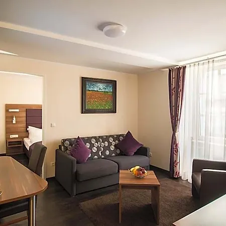 Batu Apartmanhotel 3*