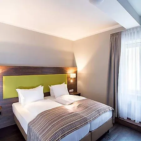 Batu 3* München