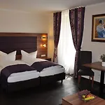 Batu Apartmanhotel 3*