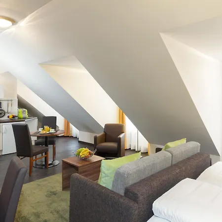 Batu Aparthotel 3*