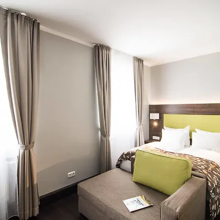 Batu Aparthotel