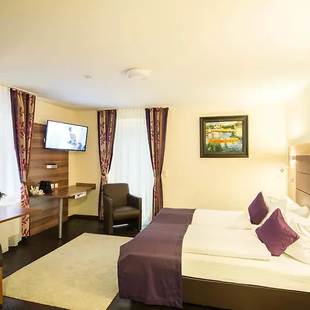 Aparthotel Batu 3*
