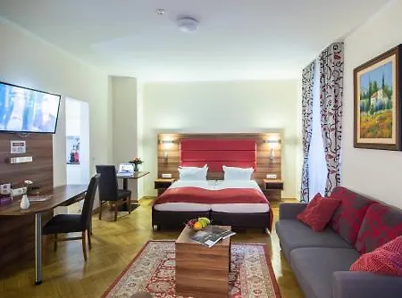 Aparthotel Batu 3*